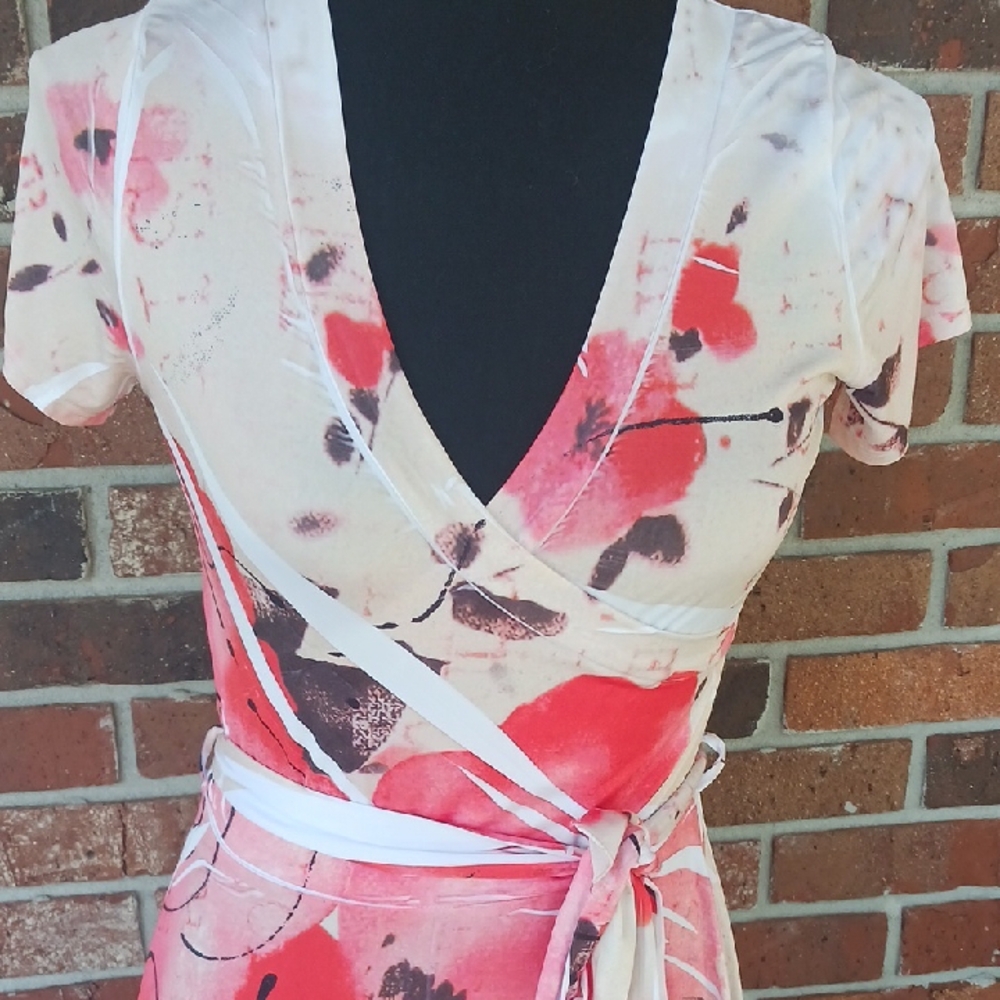 Special 2 For $25 Floral Wrap Dress in Pink and White - Picture 3 of 6